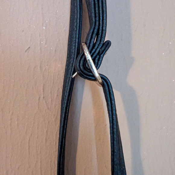 Chic Black and Gold Sequin Crossbody Shoulder Bag - Picture 3 of 5